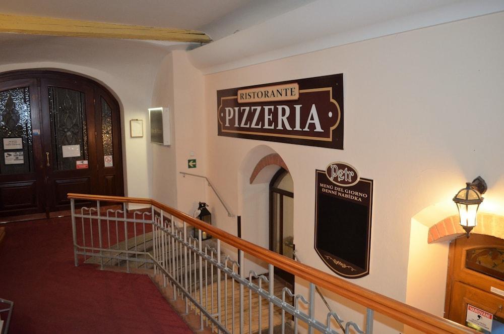 Hotel Petr Karlovy Vary Exterior foto